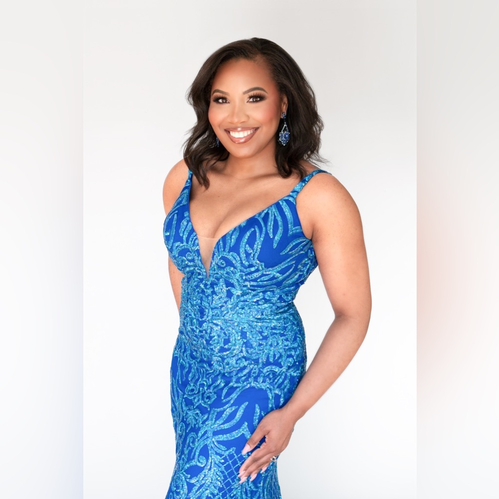 Elegant Blue Evening Gown